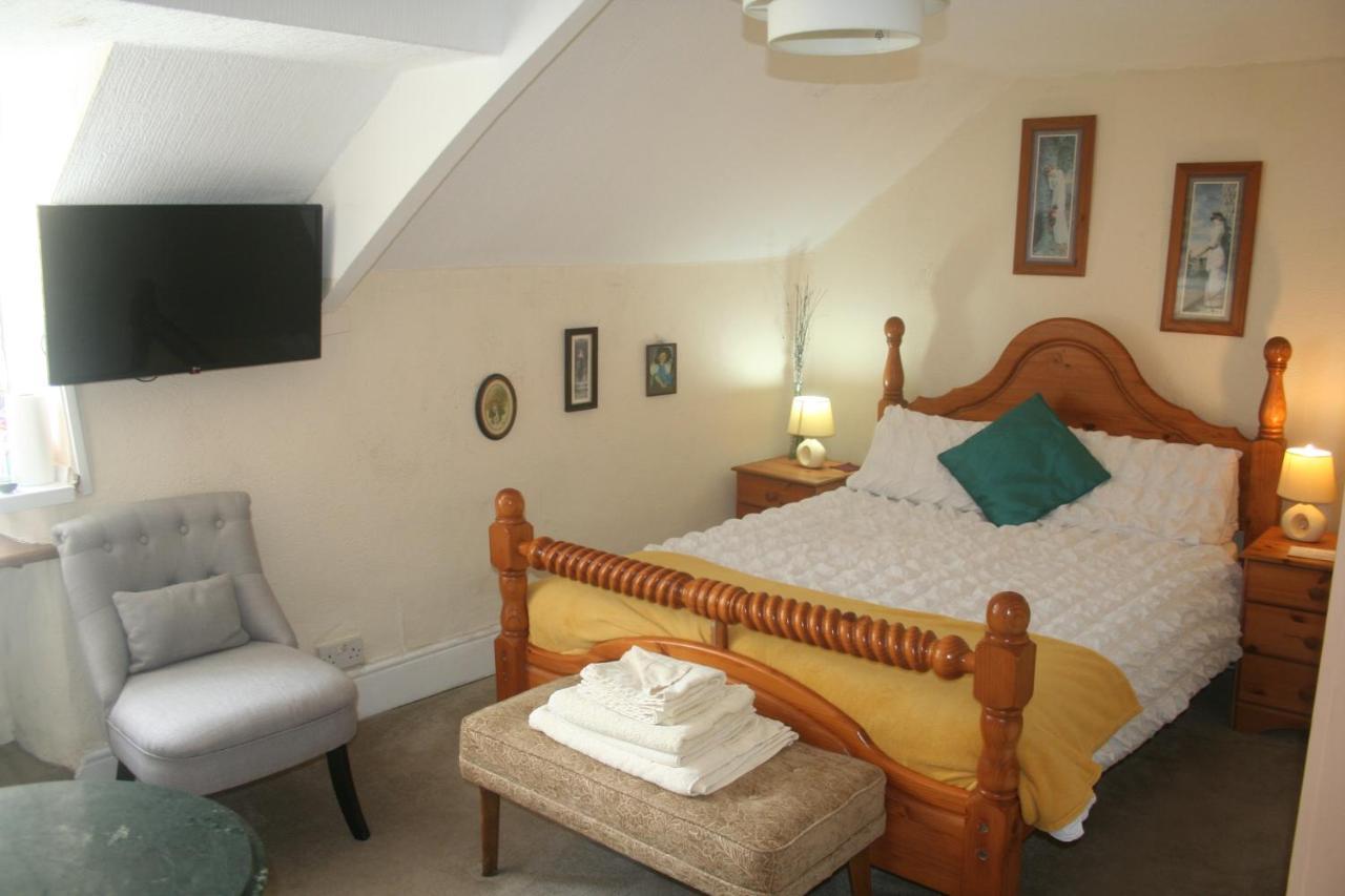 Coynant Farm Guesthouse - Farm Park Stay Суонзи Екстериор снимка