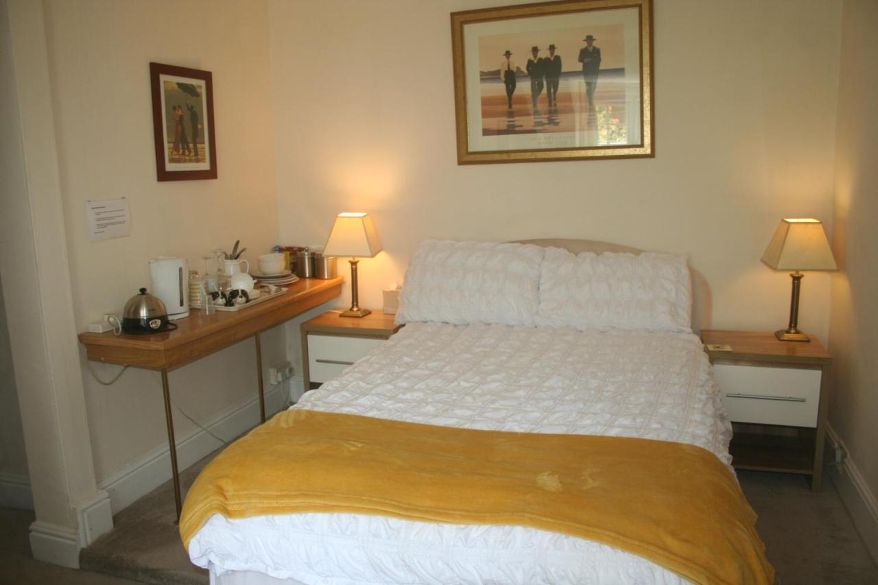 Coynant Farm Guesthouse - Farm Park Stay Суонзи Екстериор снимка