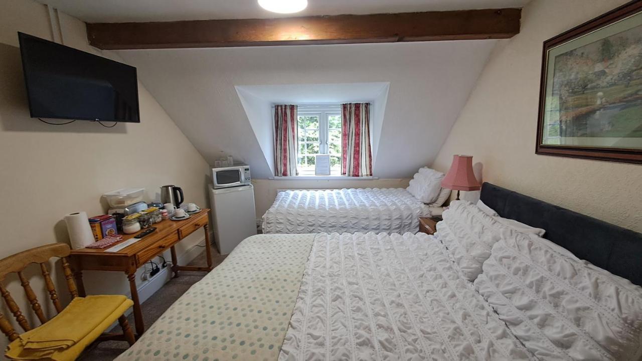 Coynant Farm Guesthouse - Farm Park Stay Суонзи Екстериор снимка